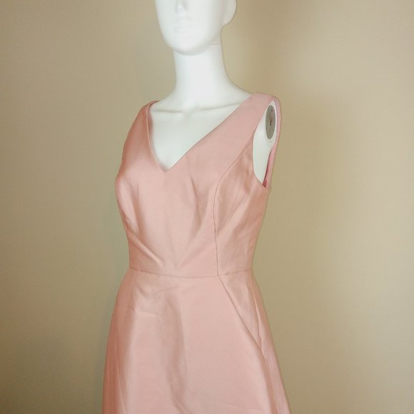 Alfred Sung Sleeveless V-Neck Dress Women's Size 6 Toasted Sugar Satin D778 - Picture 2 of 9